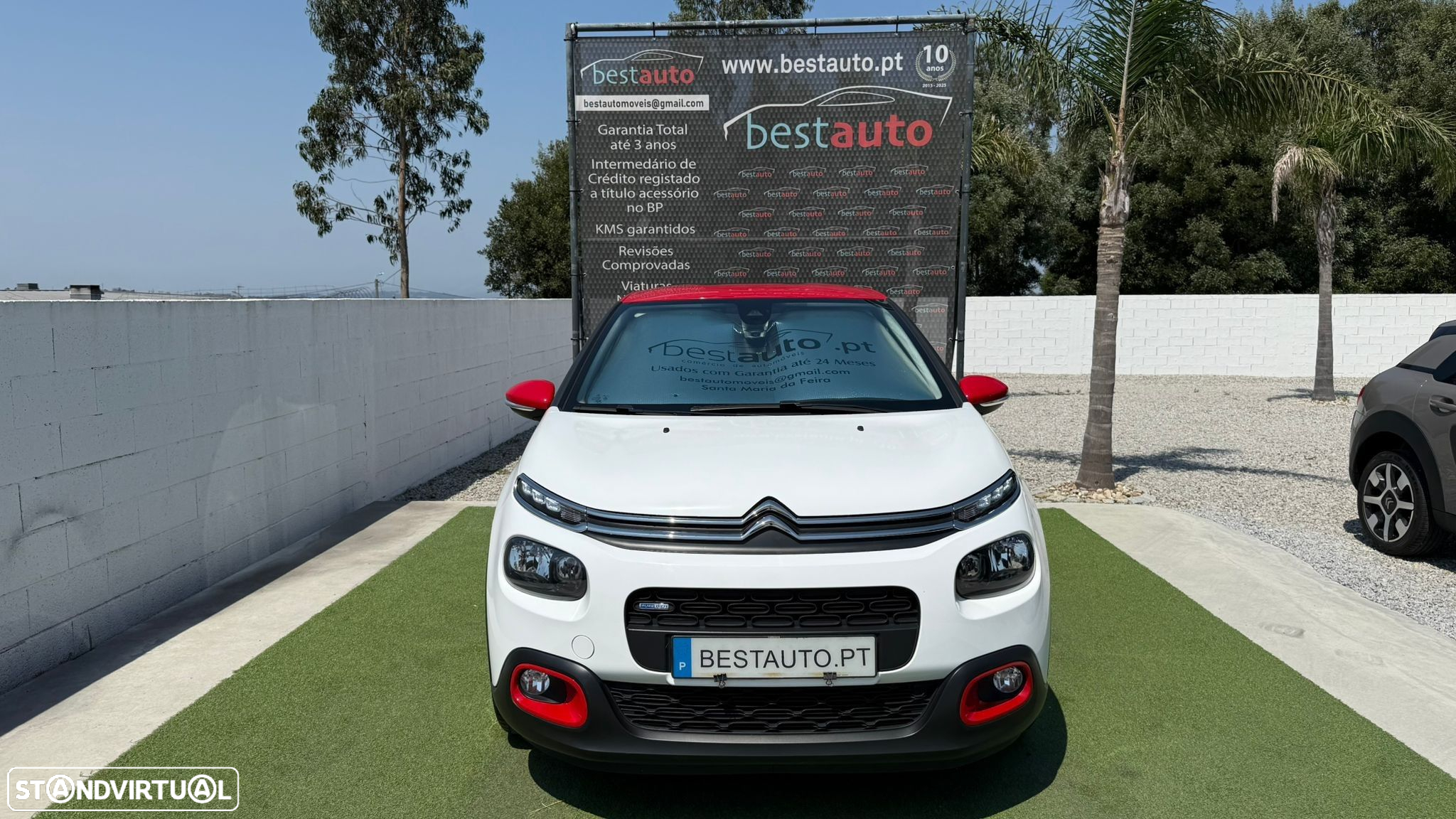 Citroën C3 1.2 PureTech Shine - 2