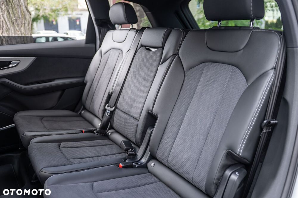 Audi Q7 60 TFSI e PHEV Quattro S Line Tiptr - 14