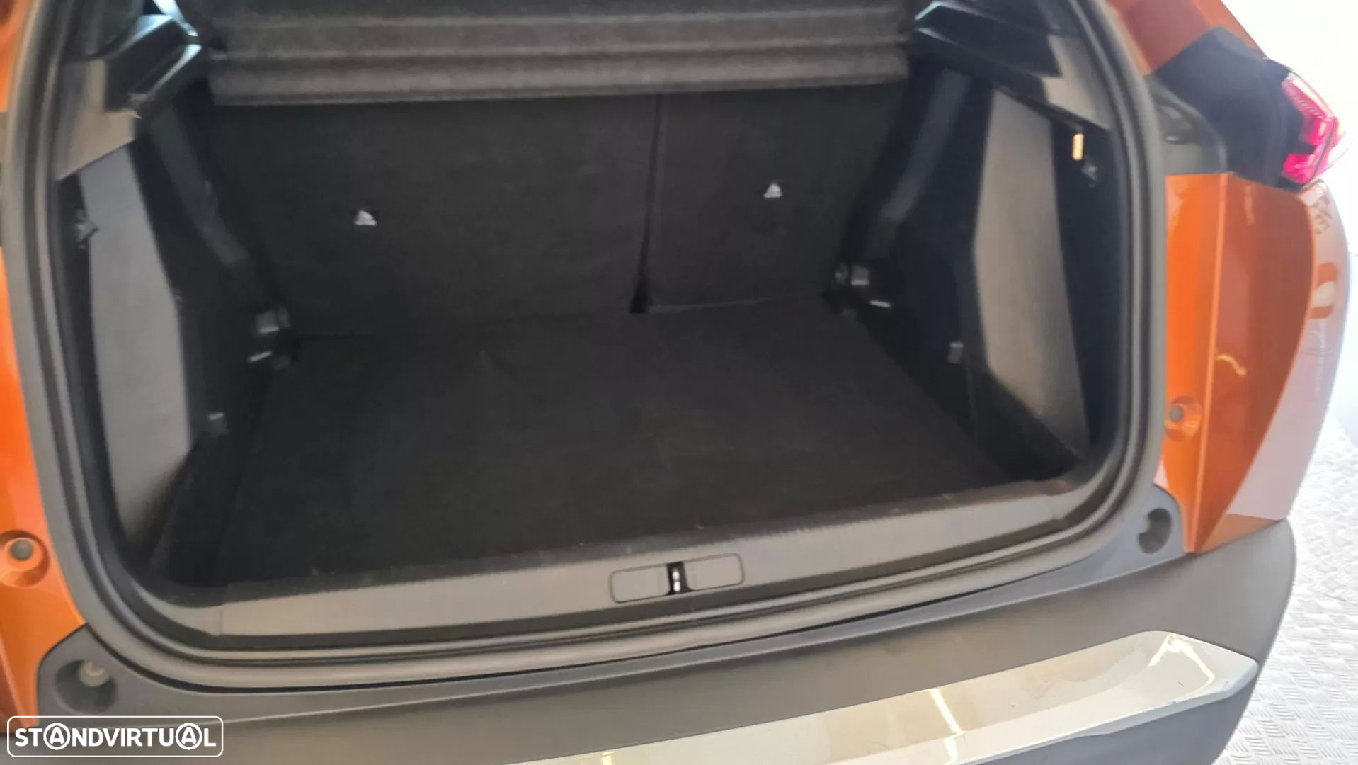 Peugeot 2008 1.5 BlueHDi Active - 21