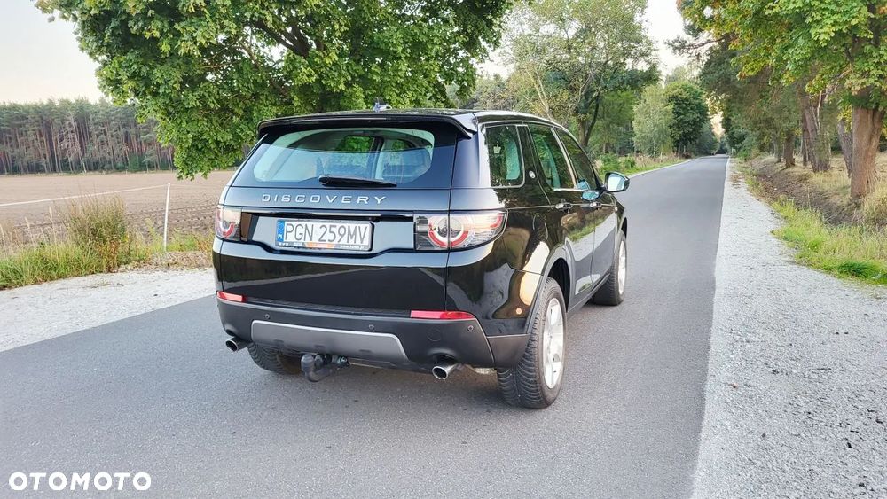 Land Rover Discovery Sport 2.0 D150 R-Dynamic - 12