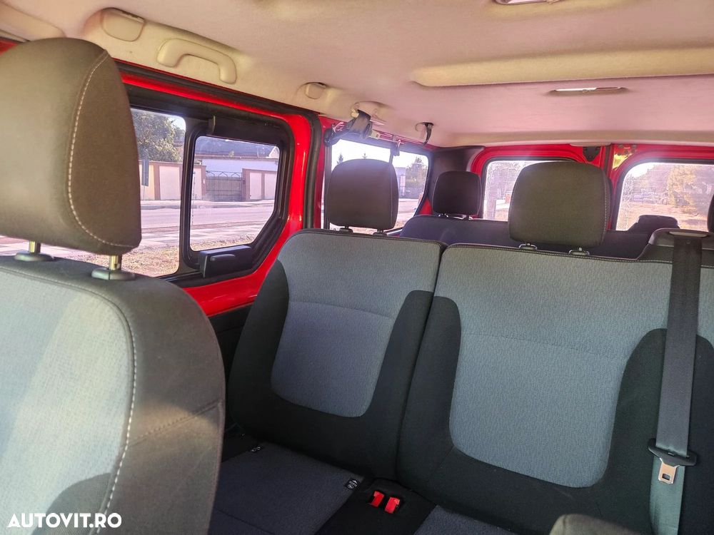 Opel Vivaro - 12