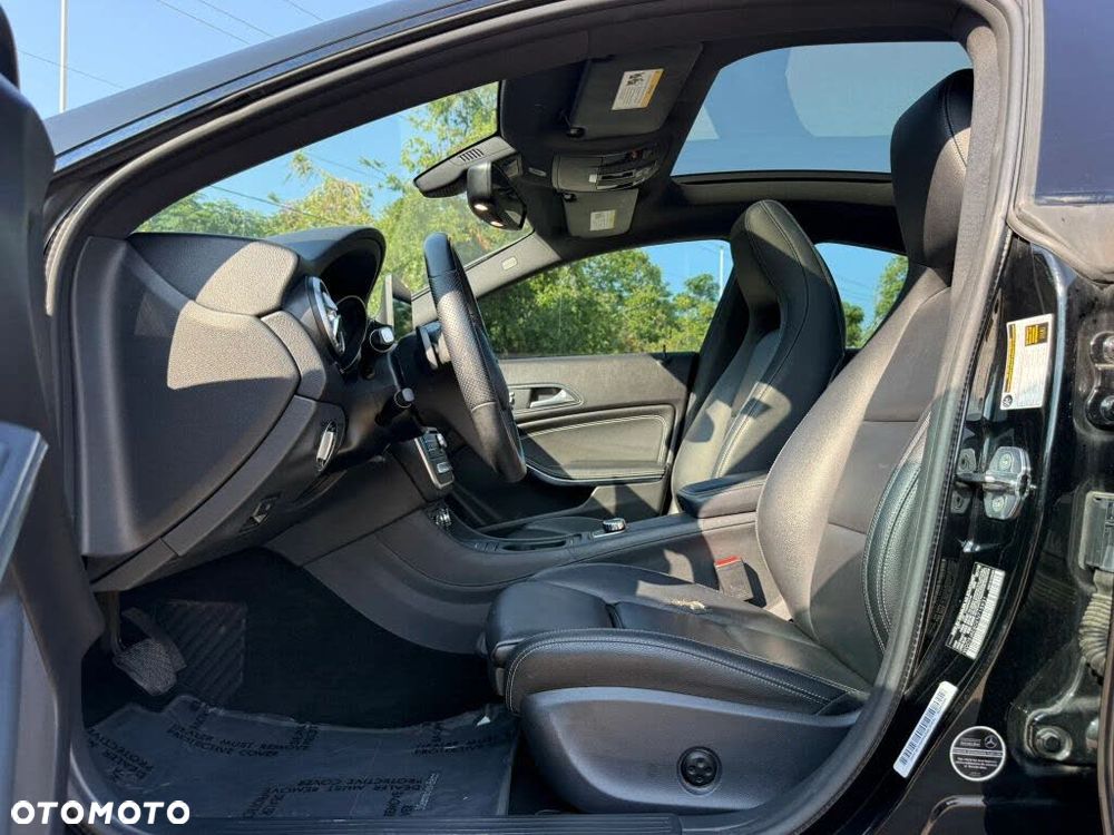 Mercedes-Benz CLA 250 4Matic 7G-DCT Sport - 8
