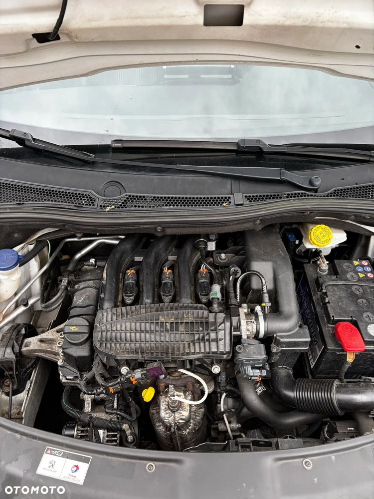 Peugeot 208 1.2 PureTech Active - 10