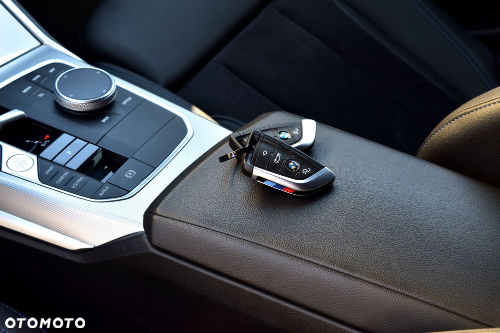 BMW Seria 3 320d xDrive M Sport sport - 17