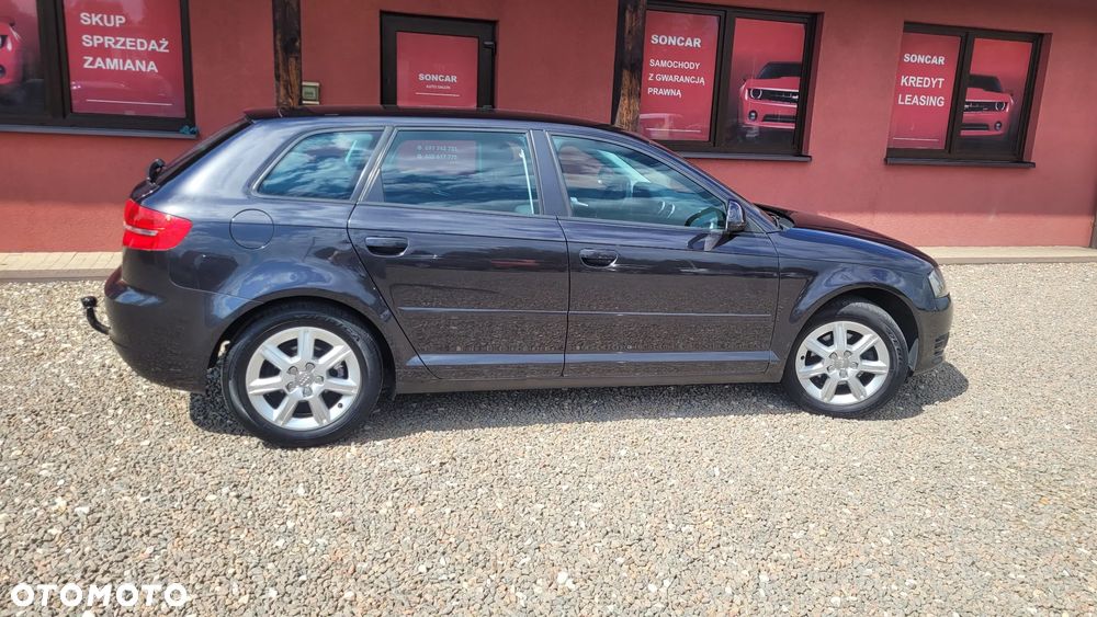 Audi A3 Sportback 1.6 TDI DPF Ambition - 4
