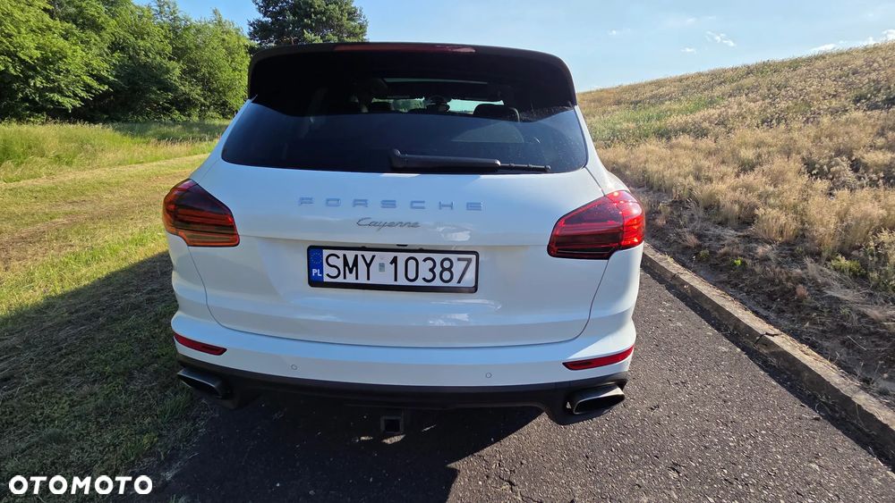 Porsche Cayenne Platinum Edition - 3
