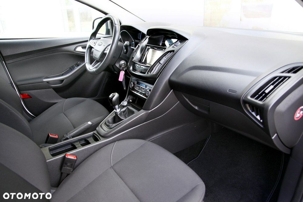 Ford Focus 1.0 EcoBoost Trend Edition - 10