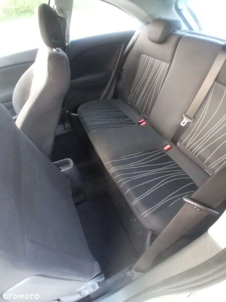 Opel Corsa - 13