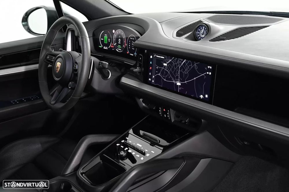 Porsche Cayenne - 24