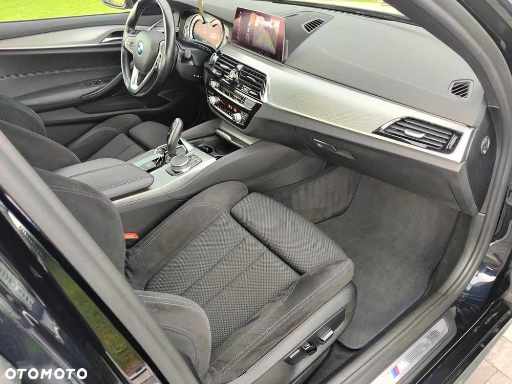 BMW Seria 5 520d xDrive M Sport sport - 20