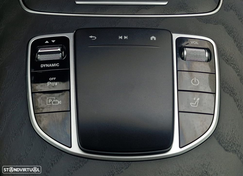 Mercedes-Benz E 300 de 9G-TRONIC AMG Line - 28