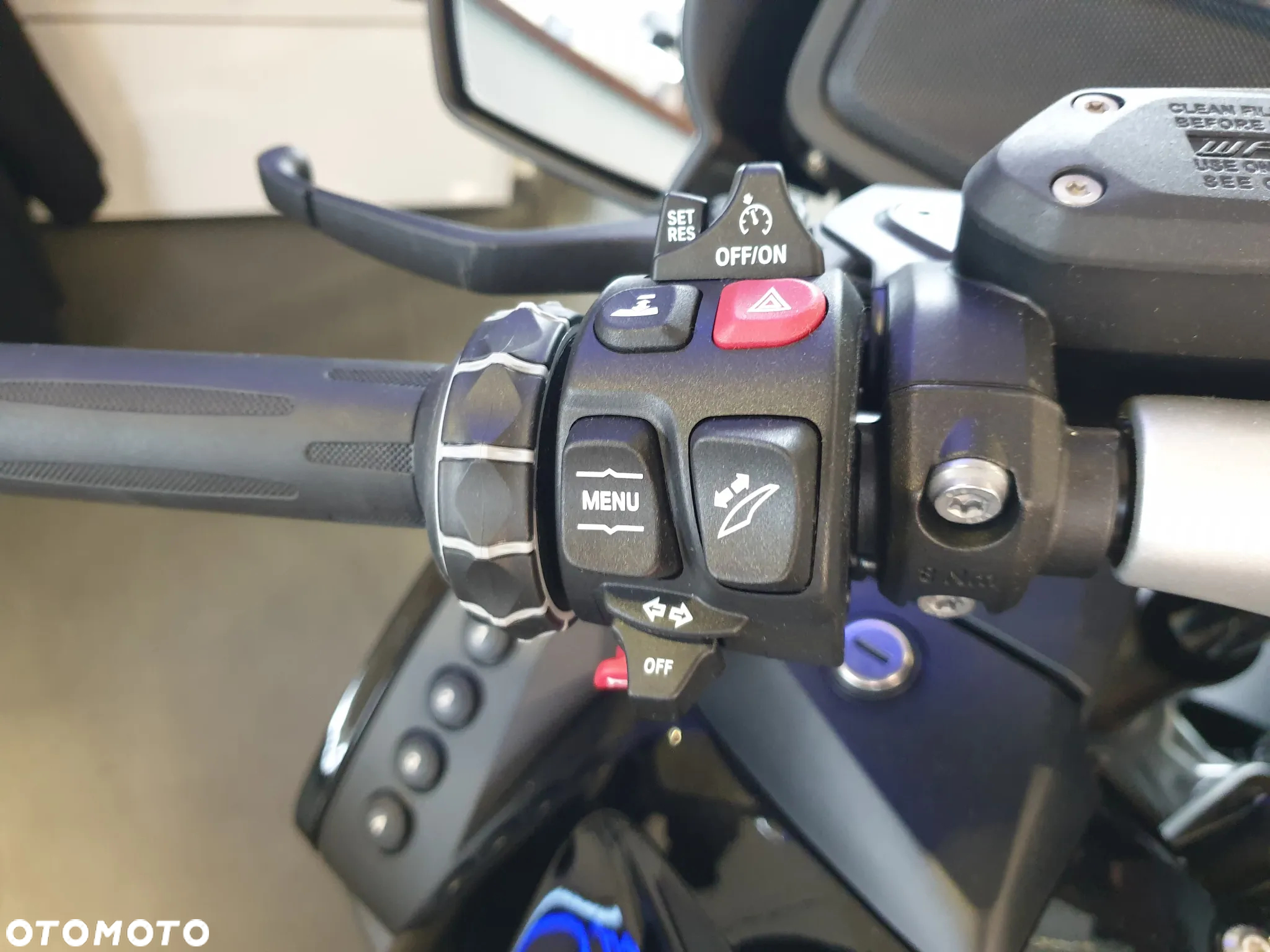BMW R - 10