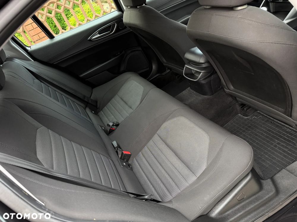 Alfa Romeo Giulia 2.2 D Turbo - 31