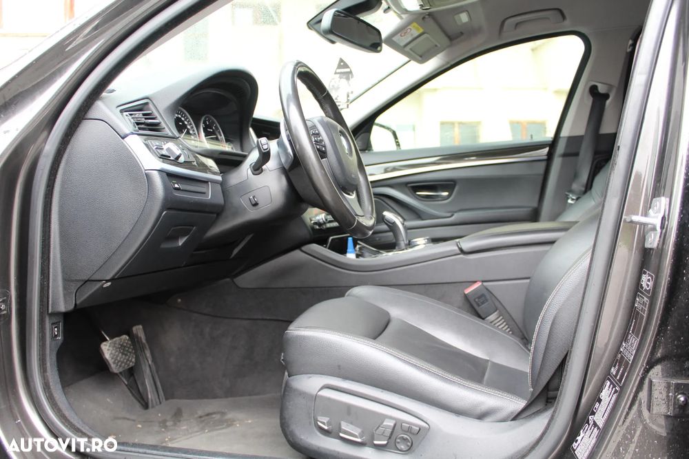 BMW Seria 5 530d xDrive Aut. Luxury Line - 4