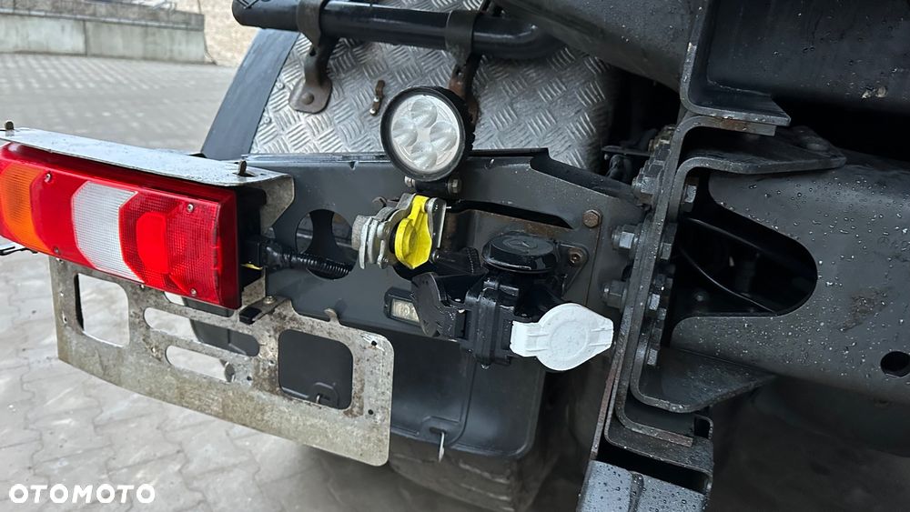 Mercedes-Benz Arocs - 15