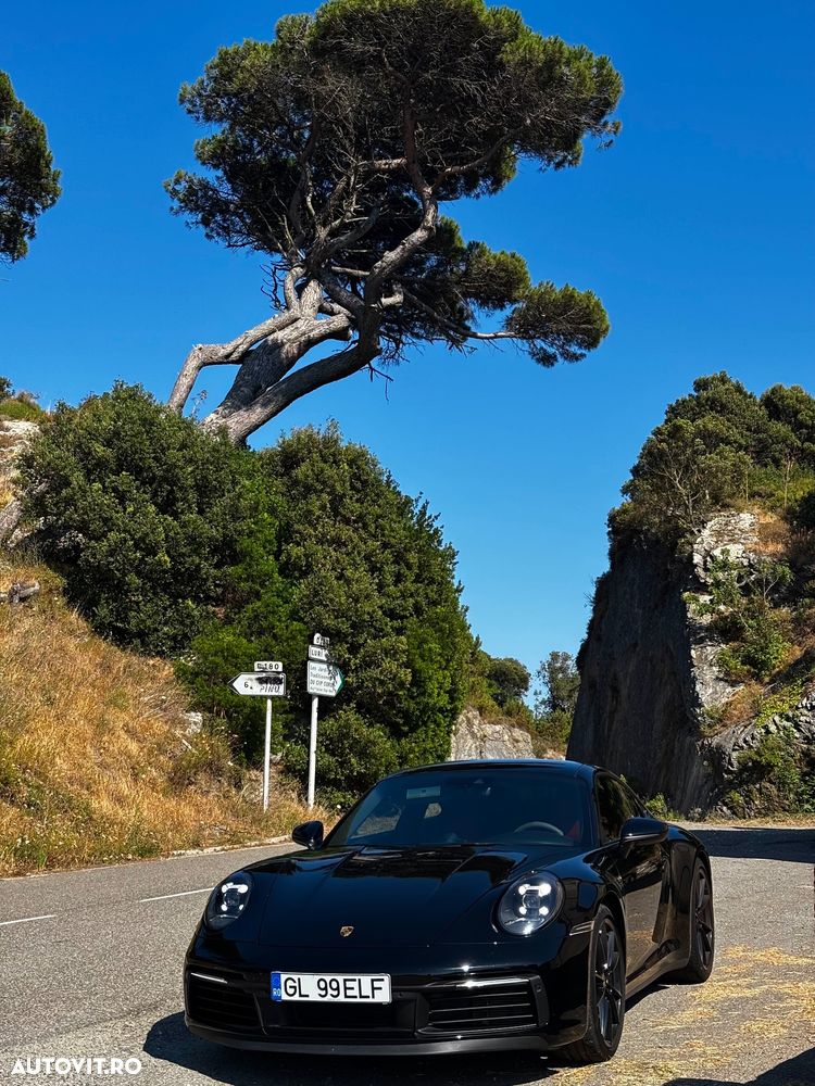 Porsche 911 Carrera 4 PDK - 18