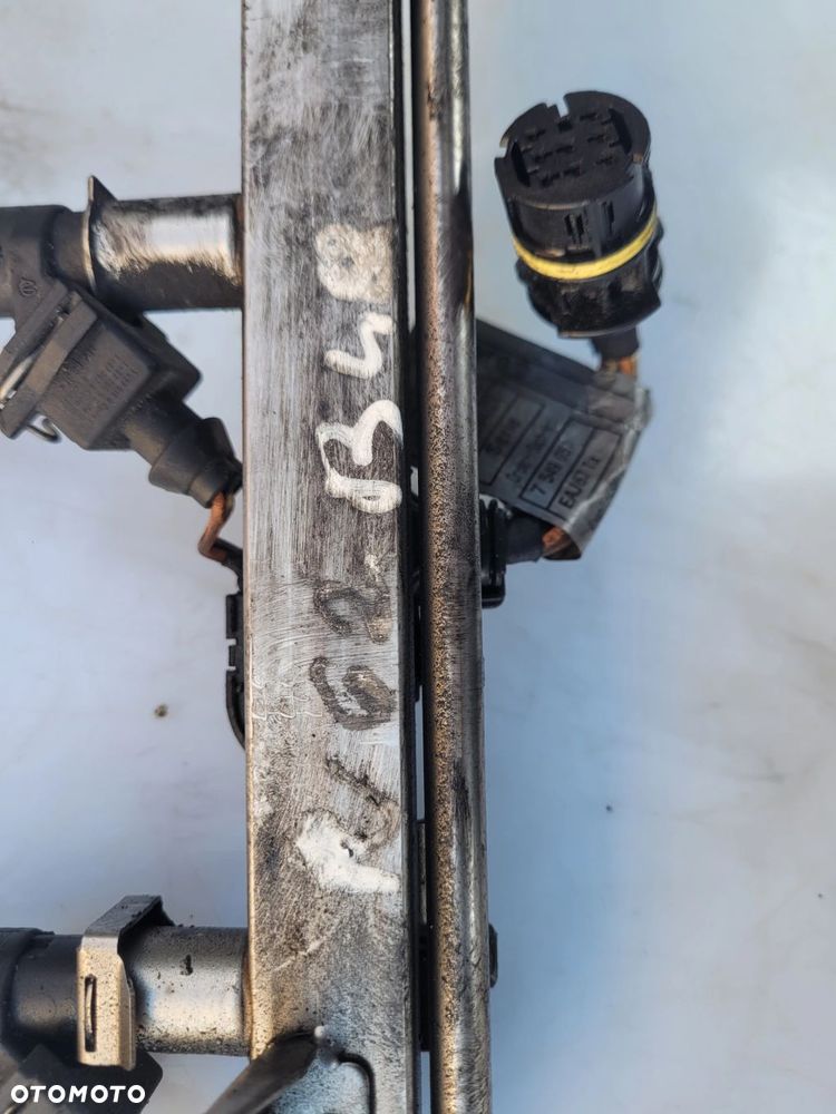 LISTWA WTRYSKOWA BMW E65 N62B48 N62 4.8B - 5