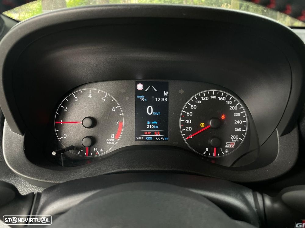 Toyota GR Yaris c/ High-Performance-Pack - 28