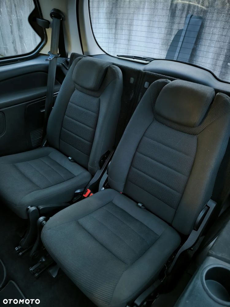 Ford Galaxy 2.0 TDCi Titanium - 15