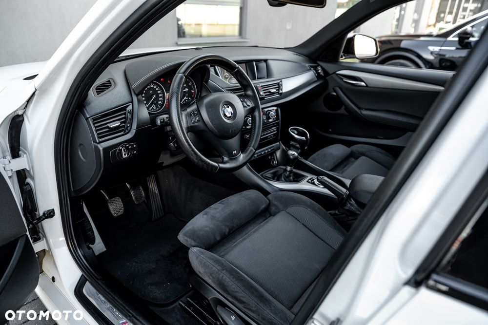 BMW X1 xDrive20d Sport Line - 16