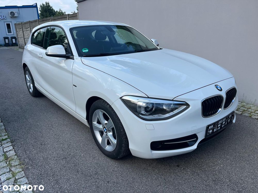 BMW Seria 1 116i Sport Line - 2