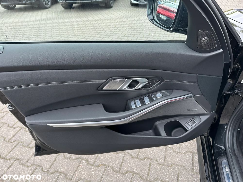 BMW Seria 3 - 11