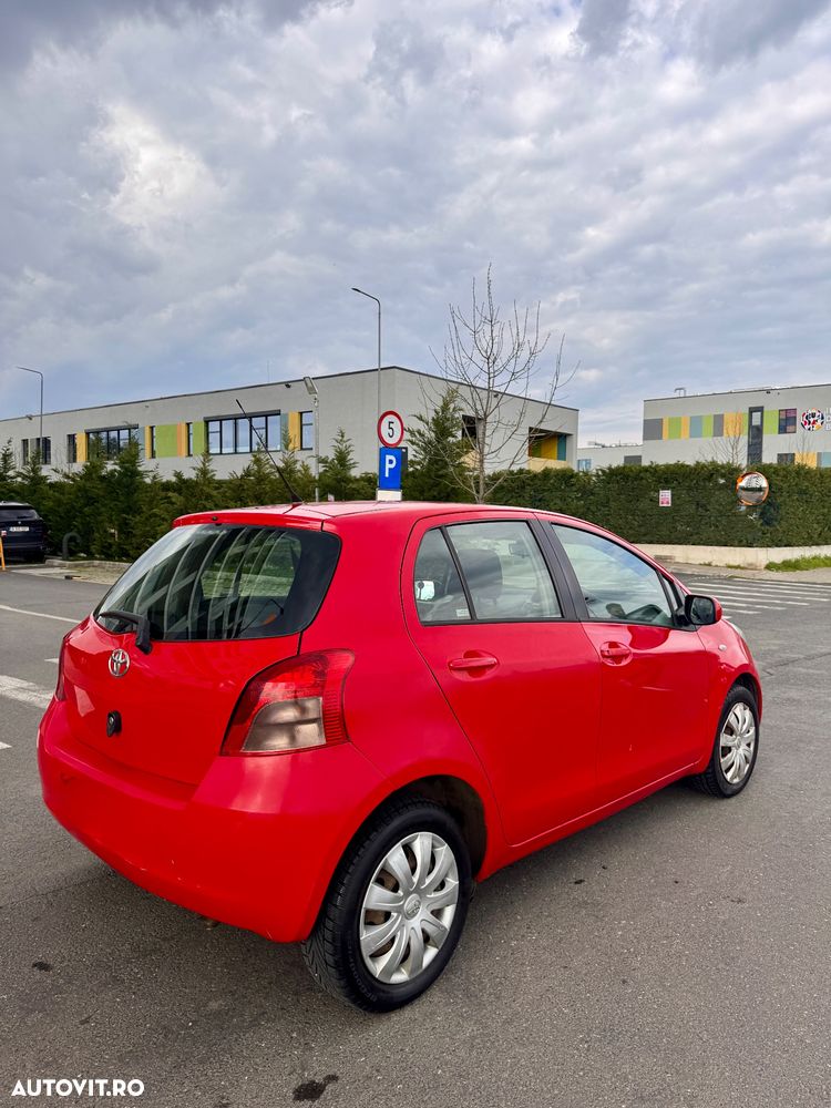 Toyota Yaris 1.3 Sol - 7