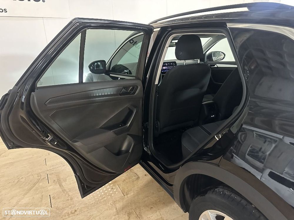VW T-Roc 1.0 TSI Urban - 12