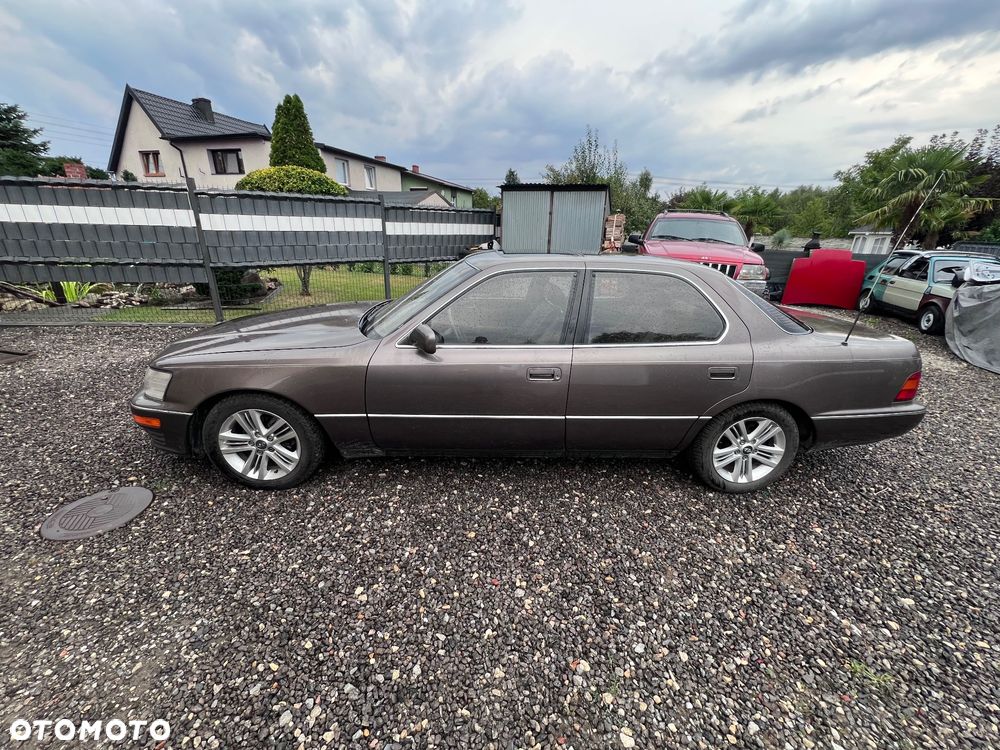Lexus LS Standard - 3