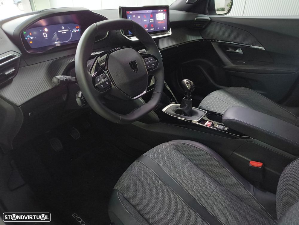 Peugeot 2008 PureTech 100 Allure - 18