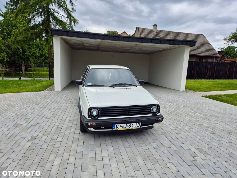 Volkswagen Golf 1.8 GTI 16V - 2
