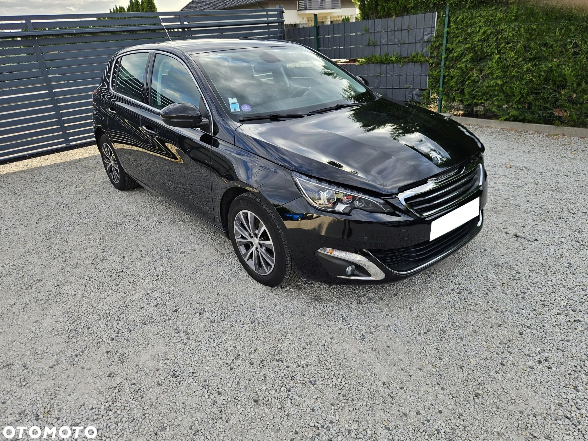 Peugeot 308 - 1