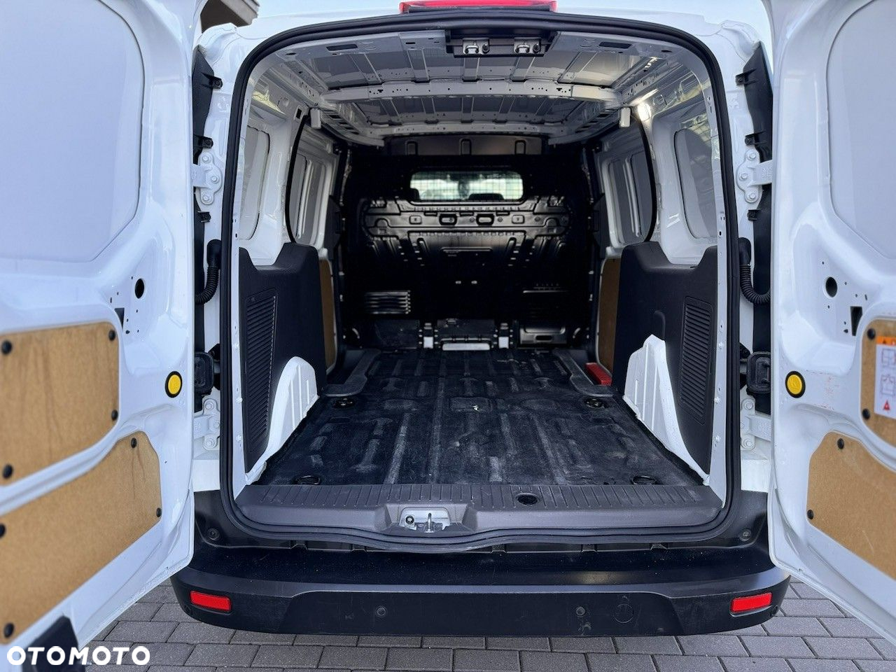 Ford Transit Connect - 9