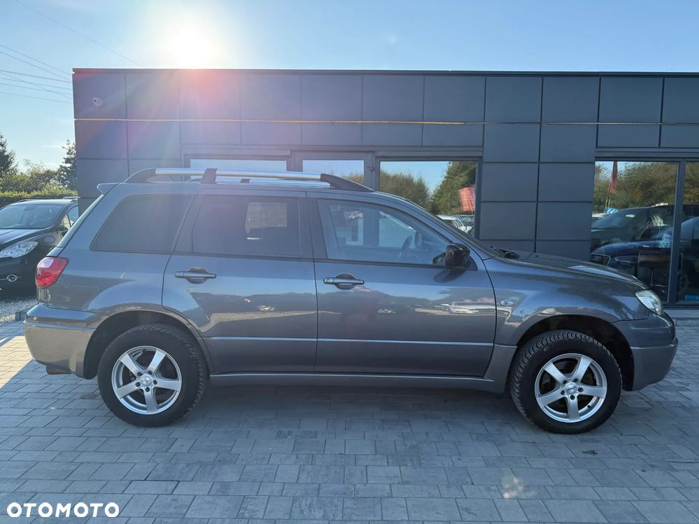 Mitsubishi Outlander 2.0 Comfort - 21