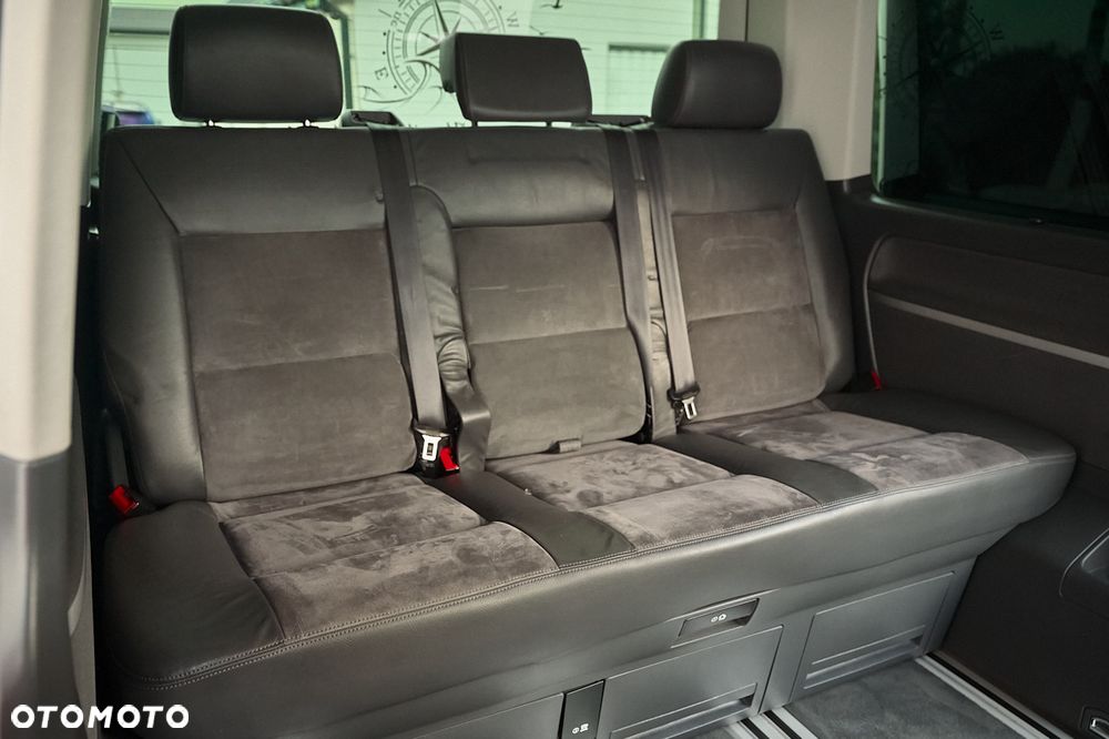 Volkswagen Multivan - 10