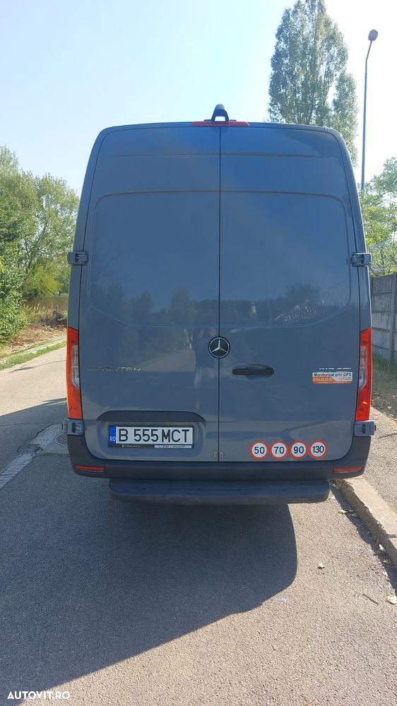 Mercedes-Benz Sprinter - 8