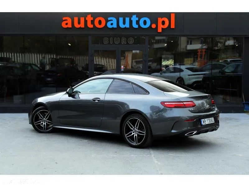 Mercedes-Benz Klasa E 220 d Coupe 4-Matic 9G-TRONIC - 4