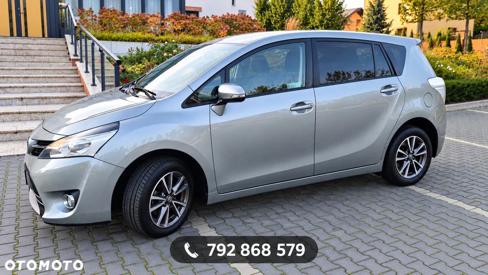 Toyota Verso 2013 photo 4