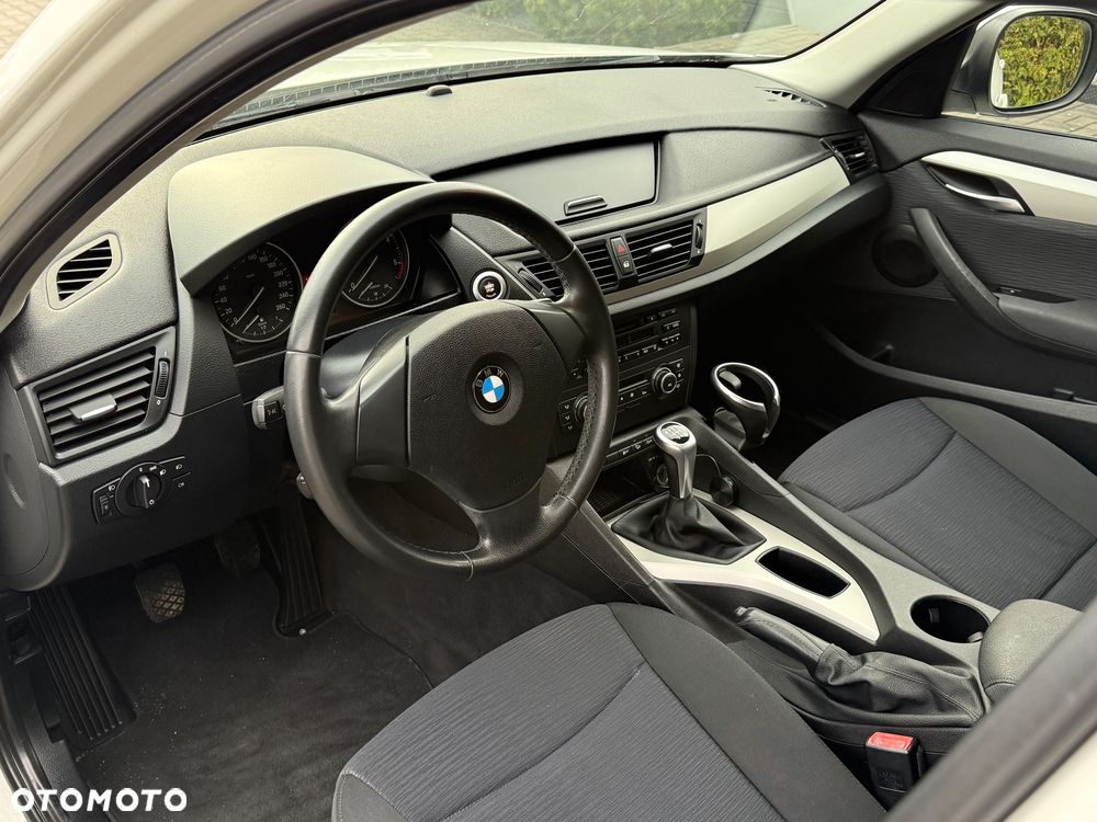BMW X1 xDrive20d - 8