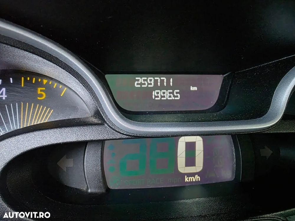 Renault Trafic ENERGY dCi 125 Grand Combi Expression - 11