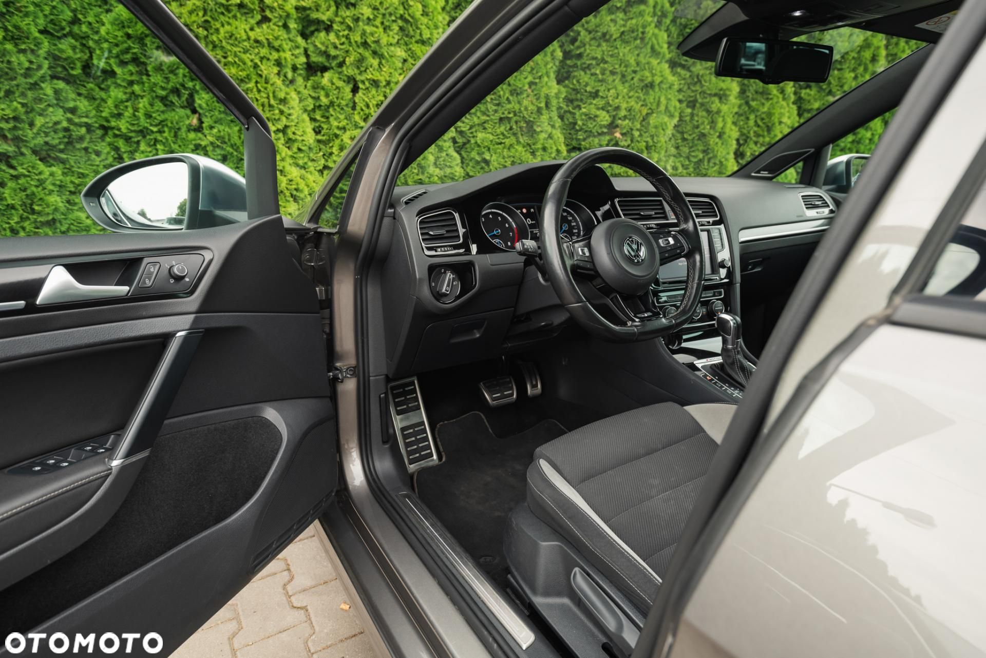 Volkswagen Golf - 9