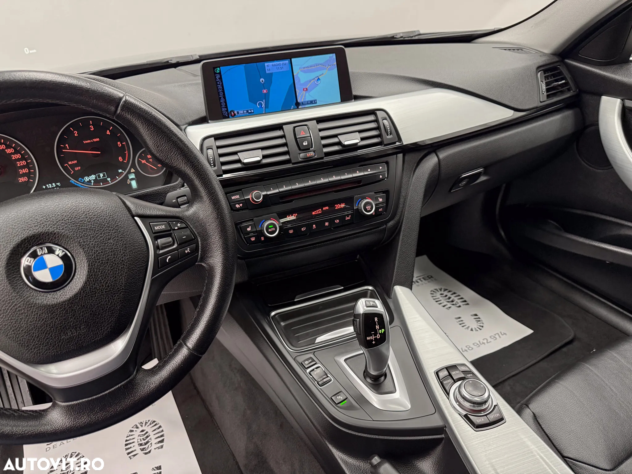 BMW Seria 3 320d Touring Aut. Modern Line - 29