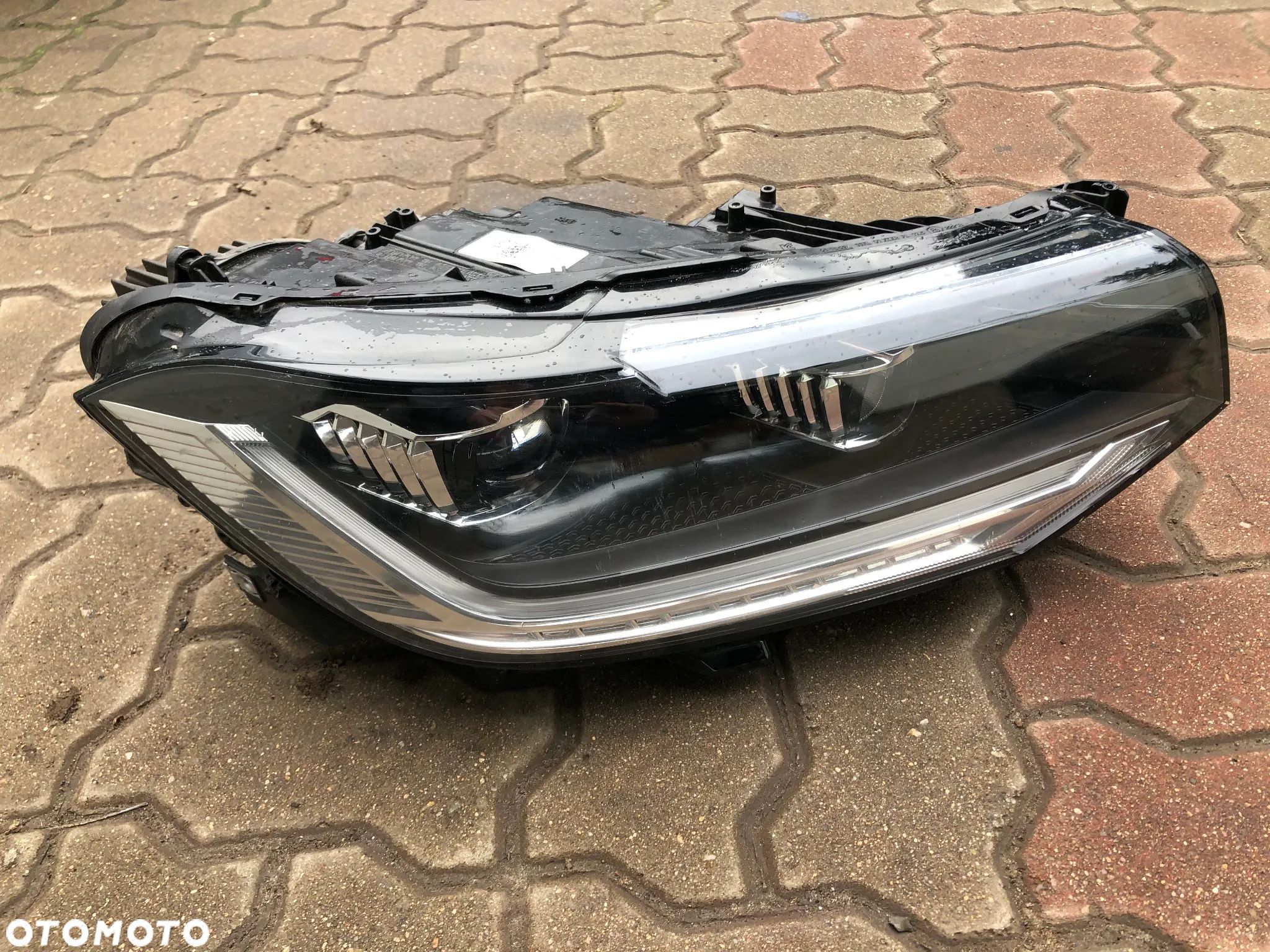 LAMPA PRAWY PRZÓD VW T-CROSS EUROPA 2GM941036B - 1