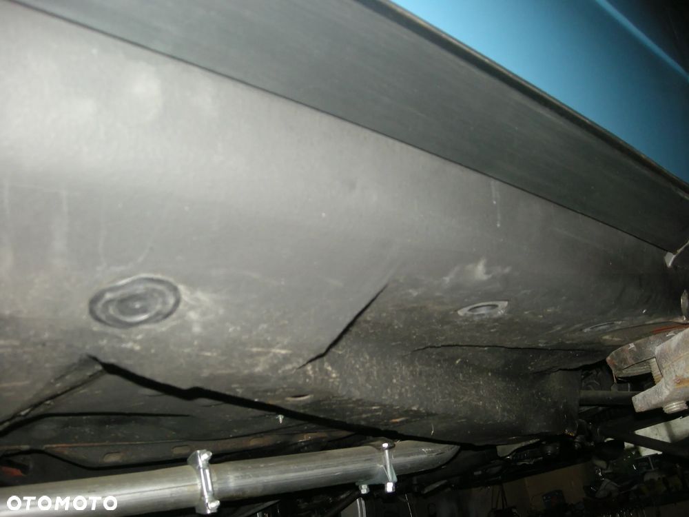 Mercedes-Benz W123 - 26