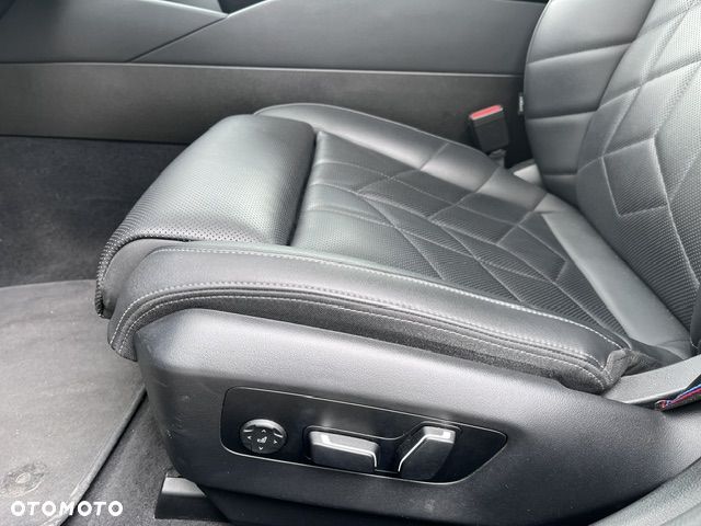 BMW Seria 5 520i - 21