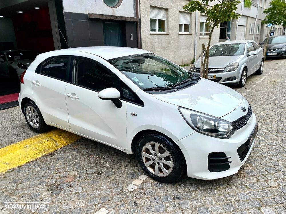 Kia Rio 1.1 CRDi - 4