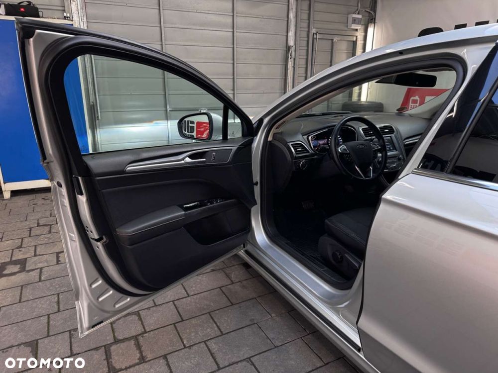 Ford Mondeo 2.0 TDCi Titanium PowerShift - 20