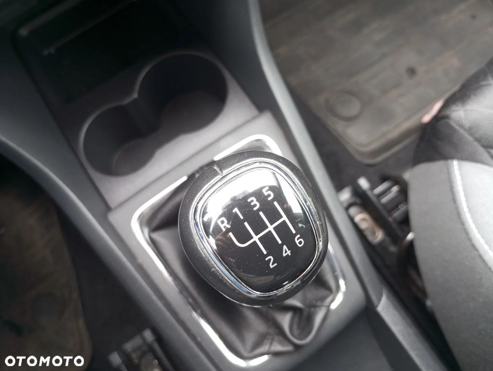 Skoda RAPID 1.0 TSI Style - 30