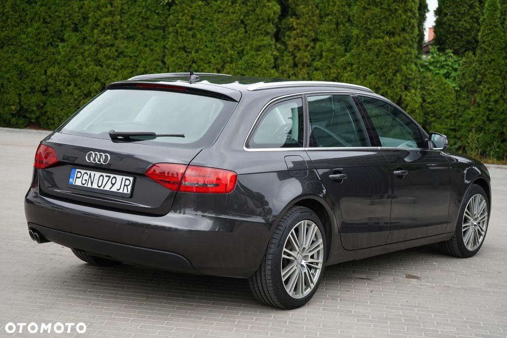 Audi A4 Avant 2.0 TDI DPF Ambiente - 10