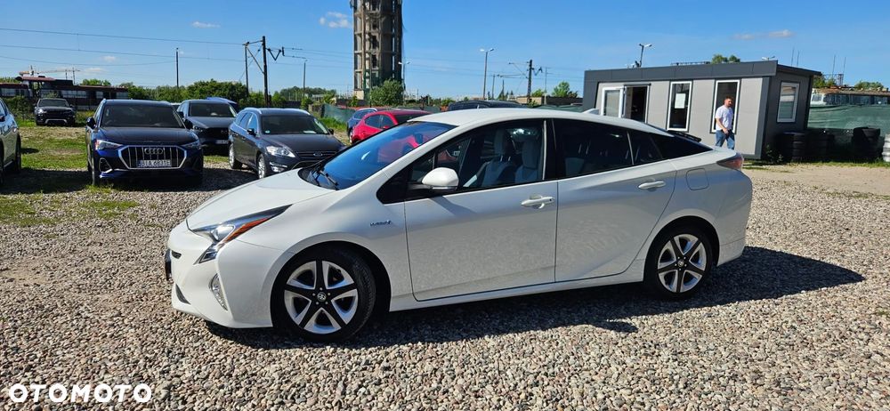 Toyota Prius Hybrid Executive - 5